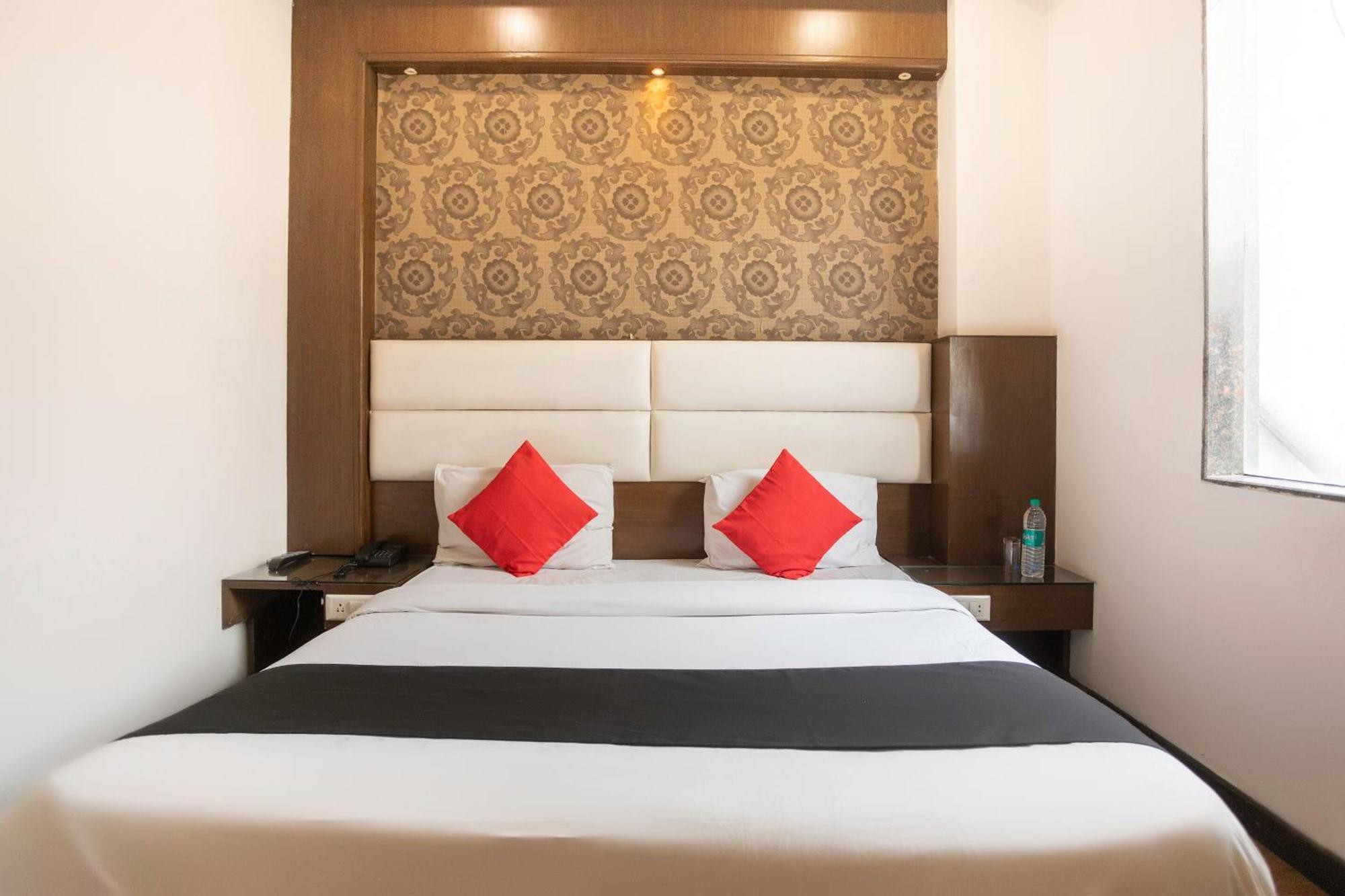 Hotel O Parktel Indirapuram Exterior foto